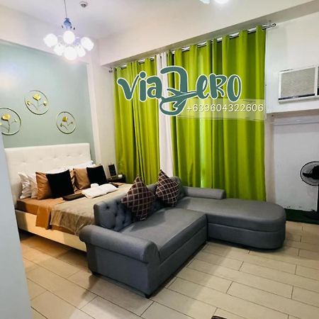 One Palm Tree Villas Condominium - Studio 2Nd Fl With Balcony - Across Terminal 3 Airport 帕赛 外观 照片